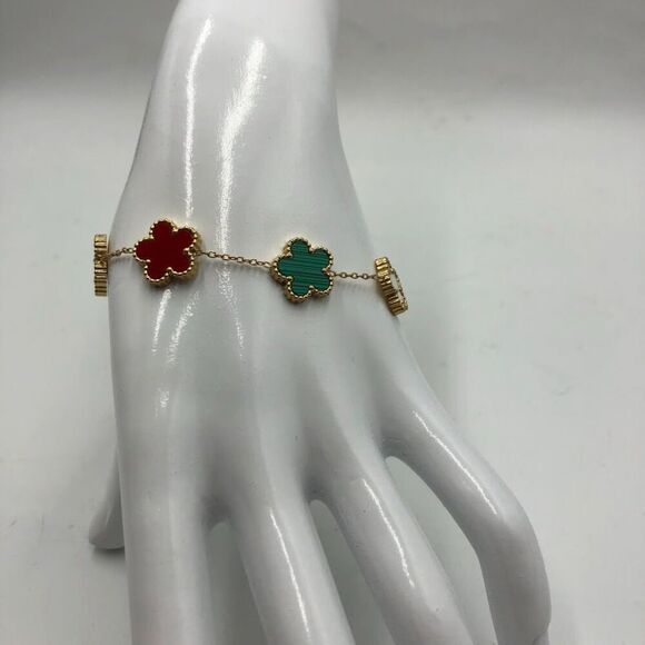 18K Gold Plated Women's Flower Bracelet Hypoallergenic Waterproof Non Tarnish - Picture 4 of 12